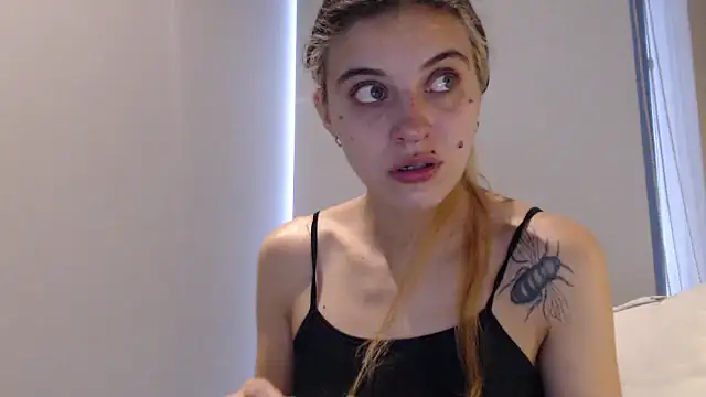 mariecam420 online show from January 8, 5:59 pm