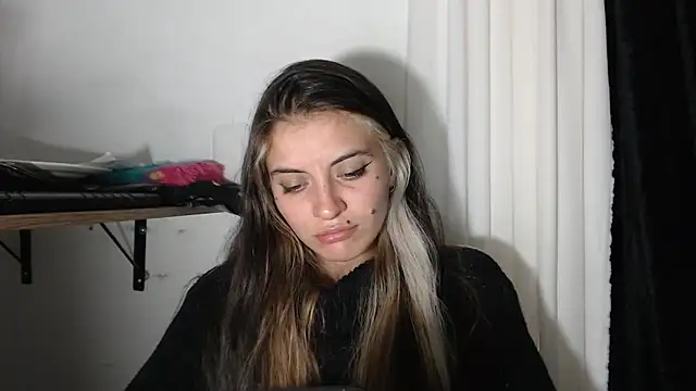 mariecam420 online show from February 12, 10:59 pm