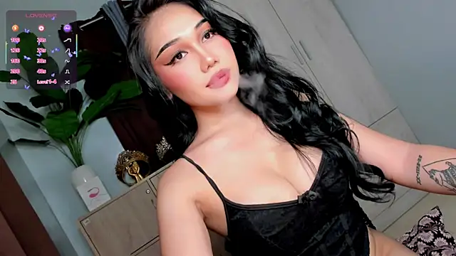 Snapshot of Icon1c_LiLy chatting on May 13, 4:04 pm Icon1c LiLy online show from May 13, 4:04 pm