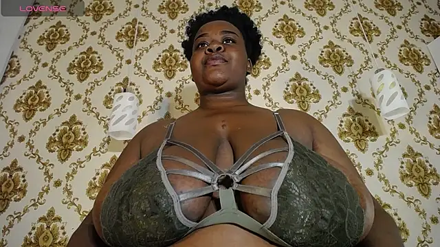 KARATIBBY COX online show from April 14, 12:55 pm