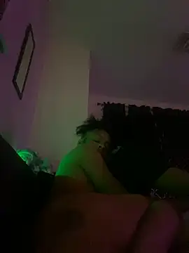 CutieFrmthehood online show from December 2, 2:53 am