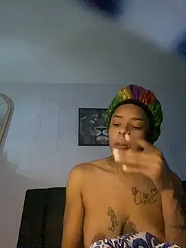 CutieFrmthehood online show from January 11, 2:47 pm