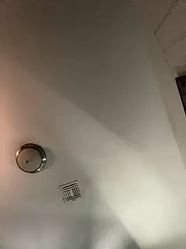 CutieFrmthehood online show from January 24, 4:17 pm