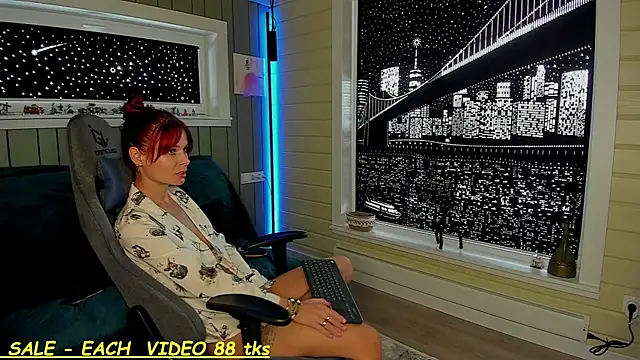 SandyChris online show from March 7, 8:56 am