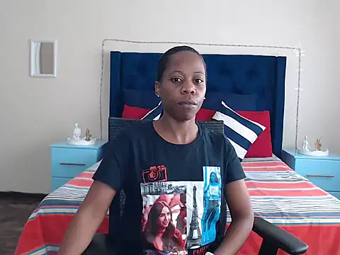 Snapshot of QUEENMANDYY chatting on March 24, 6:29 am QUEENMANDYY online show from March 24, 6:29 am