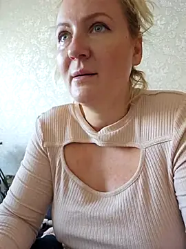 Marushka online show from October 2, 6:09 am