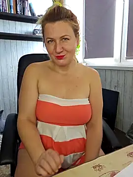 Marushka online show from October 19, 1:23 pm