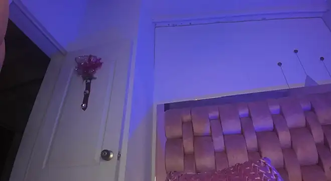 swt-booty online show from December 20, 11:47 pm