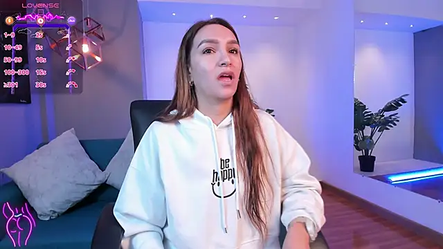 Snapshot of miataylorr1 chatting on November 6, 12:06 pm miataylorr1 online show from November 6, 12:06 pm