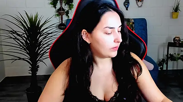 CeceliaJohnson online show from November 14, 8:02 am