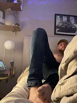 Snapshot of Mackwood89 chatting on December 8, 1:14 pm Mackwood89 online show from December 8, 1:14 pm