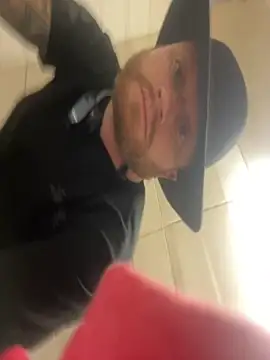 Snapshot of Mackwood89 chatting on October 27, 9:13 am Mackwood89 online show from October 27, 9:13 am