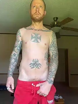 Mackwood89 online show from May 28, 4:37 pm