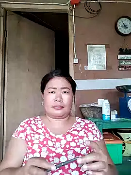 Snapshot of lickmepussy21 chatting on October 27, 11:41 pm lickmepussy21 online show from October 27, 11:41 pm