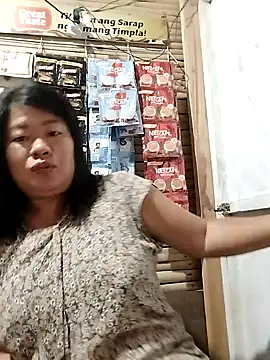 Snapshot of lickmepussy21 chatting on November 29, 9:07 pm lickmepussy21 online show from November 29, 9:07 pm