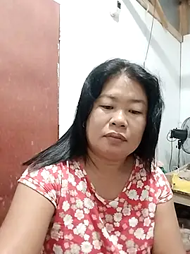 Snapshot of lickmepussy21 chatting on December 19, 8:27 pm lickmepussy21 online show from December 19, 8:27 pm