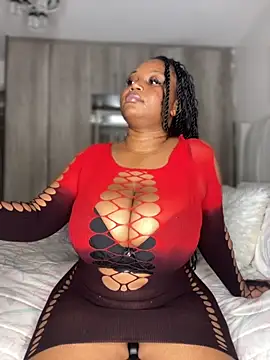 Snapshot of Hyra_Ari chatting on November 29, 7:17 pm Hyra Ari online show from November 29, 7:17 pm