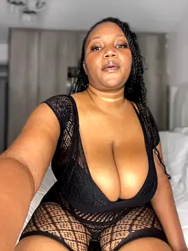 Snapshot of Hyra_Ari chatting on December 2, 10:53 am Hyra Ari online show from December 2, 10:53 am