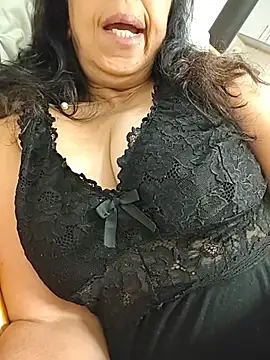 Snapshot of Susannemilf chatting on October 29, 4:26 am Susannemilf online show from October 29, 4:26 am