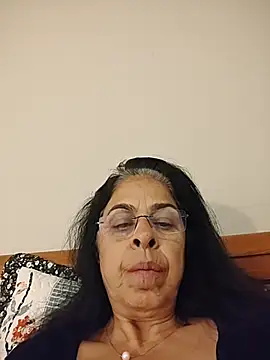 Snapshot of Susannemilf chatting on November 13, 12:48 pm Susannemilf online show from November 13, 12:48 pm