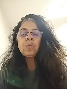 Snapshot of Susannemilf chatting on November 18, 4:11 pm Susannemilf online show from November 18, 4:11 pm