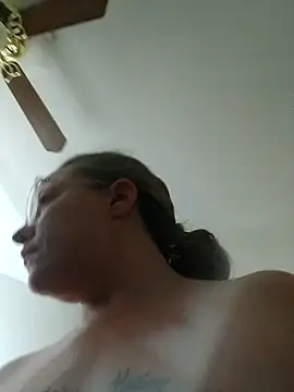 julimonroe online show from January 26, 6:17 am