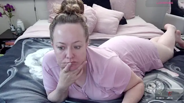 julimonroe online show from February 15, 4:01 pm