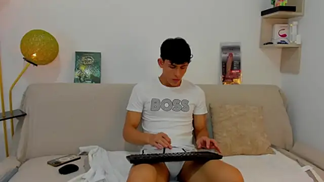 logan thomas online show from October 28, 2:09 pm