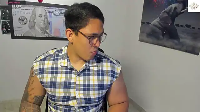 Colton Massif online show from November 13, 11:47 pm