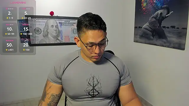 Colton Massif online show from November 18, 10:47 pm