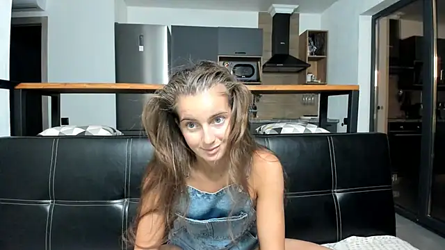 Snapshot of ElizSweet chatting on November 5, 3:34 pm ElizSweet online show from November 5, 3:34 pm