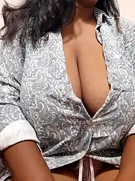 julia joy online show from January 31, 11:56 pm