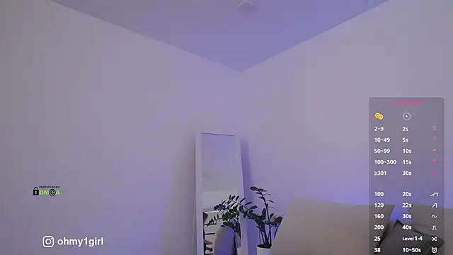 Fallinlove1 online show from November 16, 9:15 am