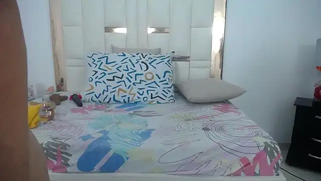 ambercordoba online show from February 28, 7:14 pm