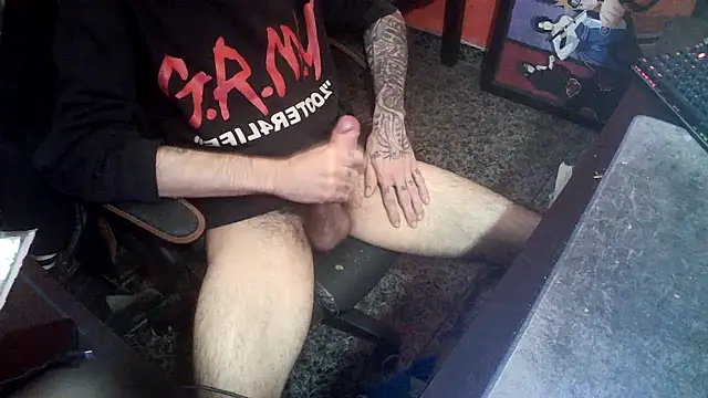 Snapshot of zorrito86 chatting on March 18, 6:15 pm zorrito86 online show from March 18, 6:15 pm