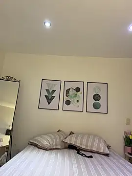 carminaurmommy online show from December 17, 2:39 am