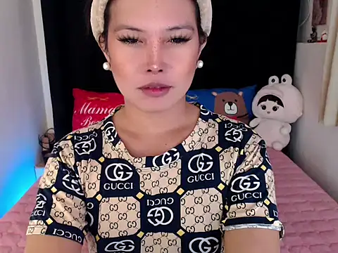 Angelic Fuckerxxx online show from November 3, 7:48 pm