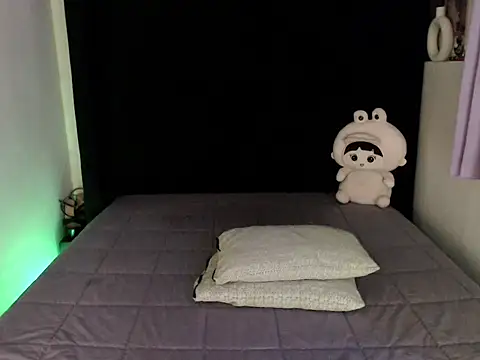 Angelic Fuckerxxx online show from February 17, 3:25 am