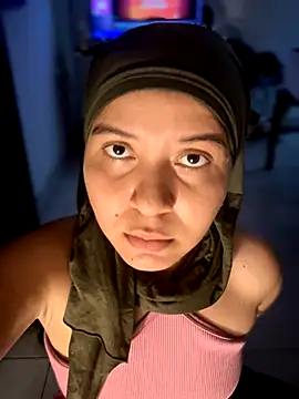 MatchedEyebrow online show from December 15, 10:47 pm