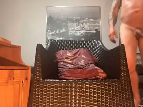 Snapshot of Tyyson03 chatting on December 5, 8:27 pm Tyyson03 online show from December 5, 8:27 pm