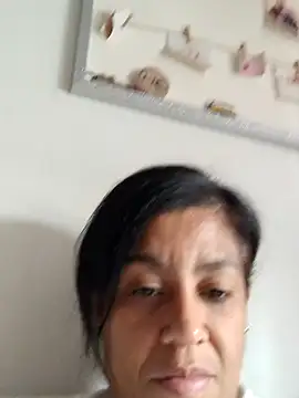 Snapshot of Molly_newman6 chatting on July 14, 10:32 am Molly newman6 online show from July 14, 10:32 am