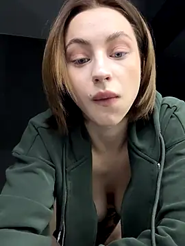 Camilla Railian online show from November 2, 1:41 am