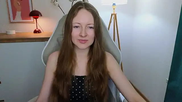 freya nilsson online show from December 4, 7:01 pm