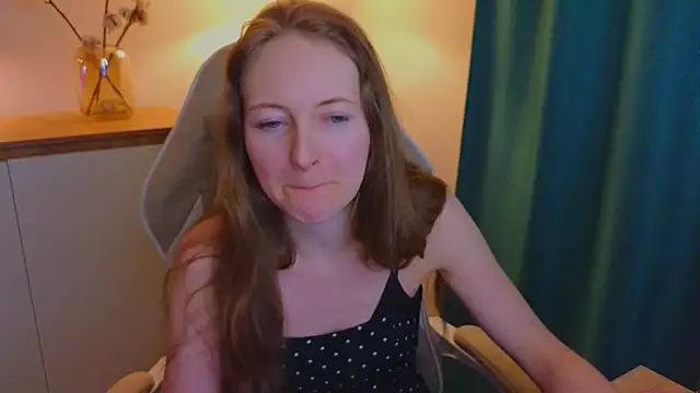 freya nilsson online show from December 5, 7:49 pm