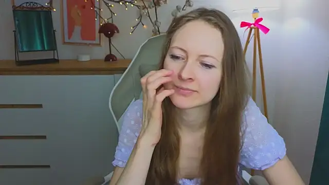 freya nilsson online show from February 4, 12:44 pm