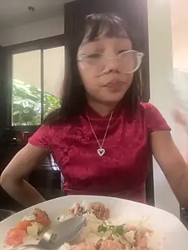 Snapshot of Karmakuro chatting on October 29, 8:21 pm Karmakuro online show from October 29, 8:21 pm