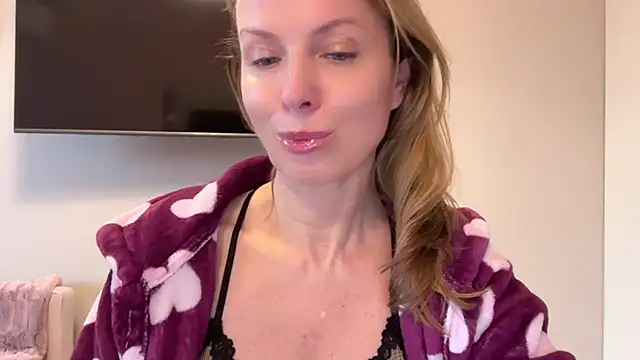 RachellAmazing online show from March 4, 4:20 pm