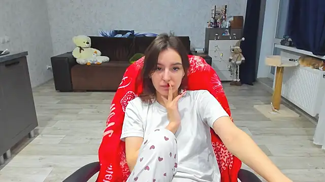 Snapshot of c_arina_x chatting on December 16, 5:22 pm c arina x online show from December 16, 5:22 pm