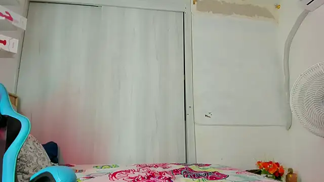 Lunastar02 online show from October 12, 4:28 pm