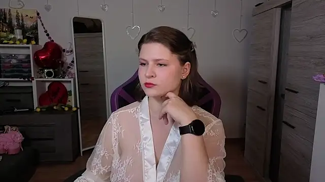 TinniAngel online show from May 2, 5:40 pm